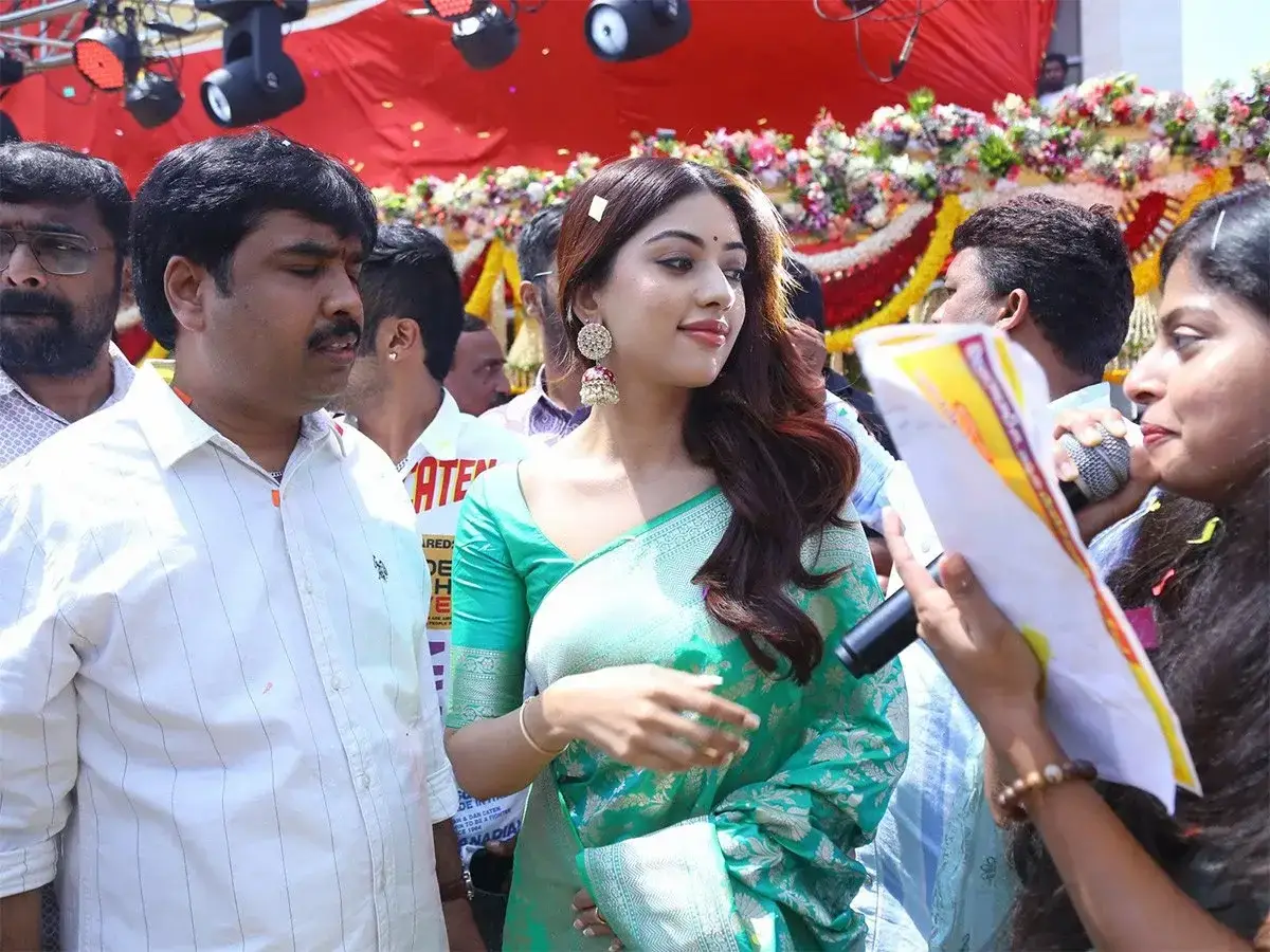 Anu Emmanuel Chandana Brothers Shopping Mall launch